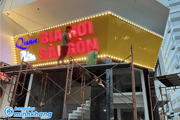 quy-trinh-lam-bien-quang-cao-ngoai-troi-4