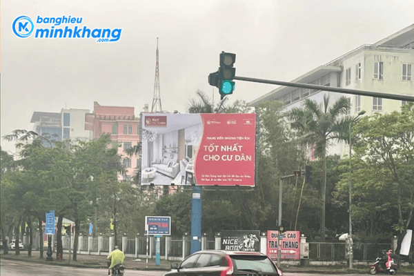 thiet-ke-bien-quang-cao-ngoai-troi-1