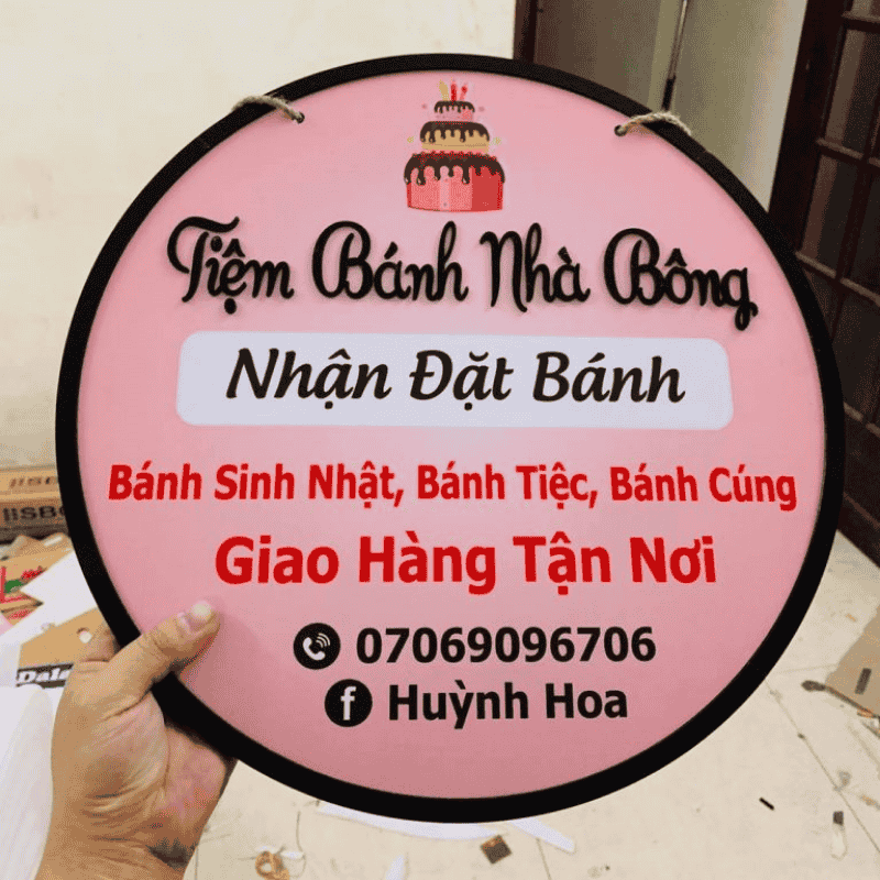 bang-hieu-tron-treo-tuong